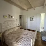 بيت للعطل La Casa Tra Gli Alberi E Il فيسكاردو