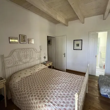 بيت للعطل La Casa Tra Gli Alberi E Il فيسكاردو